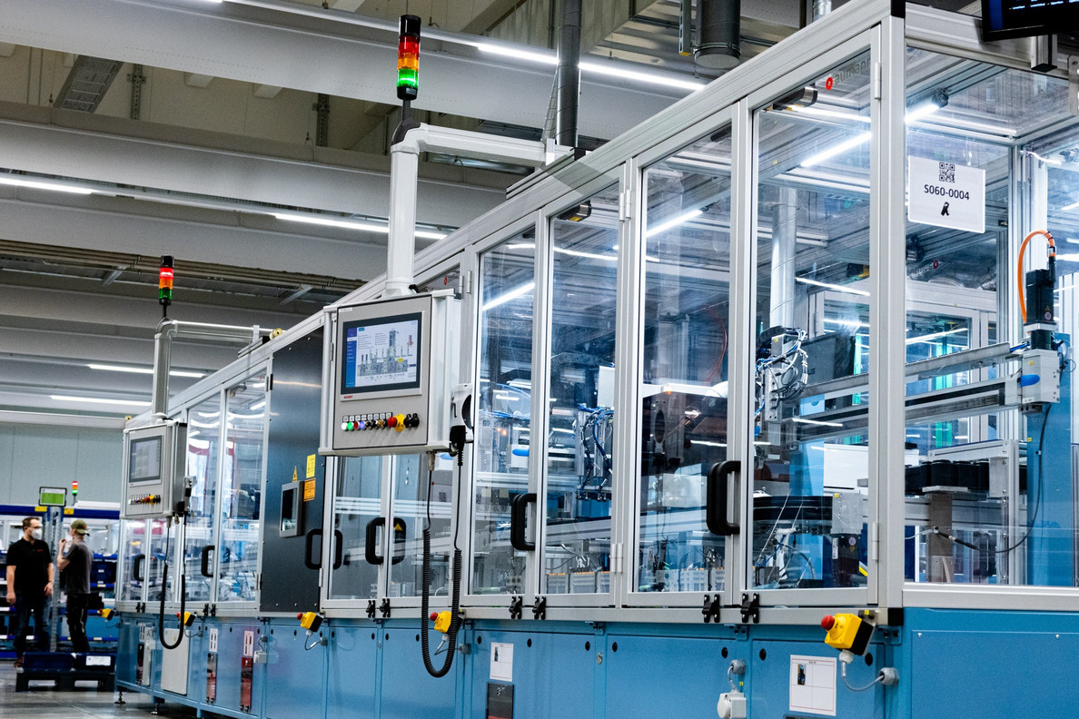 Foto einer Produktionsanlage bei RAPA Automotive